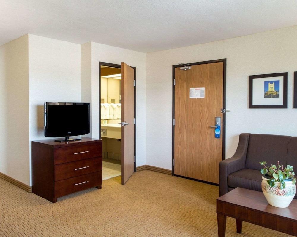 Comfort Suites Downtown Sacramento Ngoại thất bức ảnh
